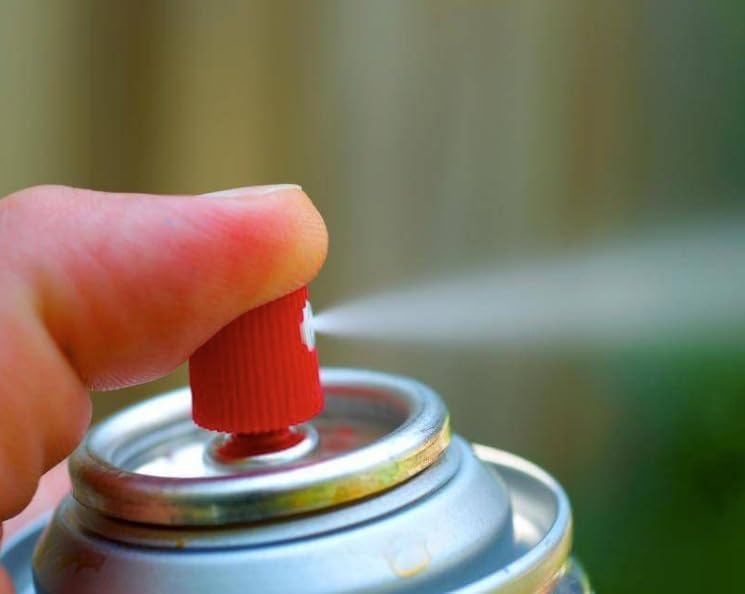 Multi-Color 12PCS Spray Paint – Blue, Green, Red, Yellow, White & Black | Quick-Dry, Long-Lasting Finish for Metal, Wood & Plastic