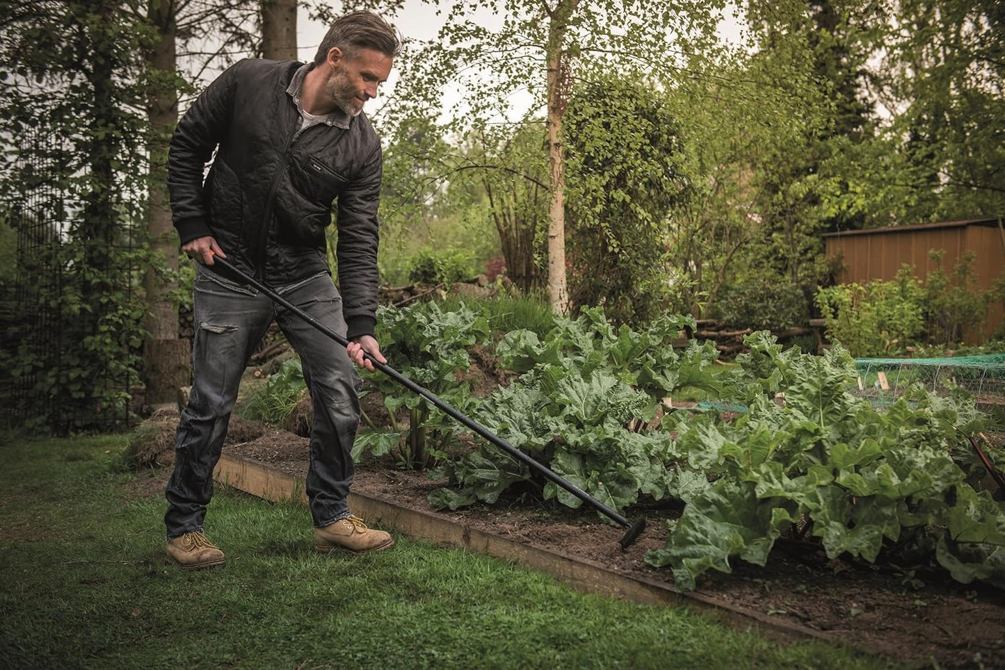 Garden Rake 120cm – Heavy-Duty Garden Fork Tool with Rust-Resistant Steel Tines & Long Handle for Lawn & Soil Care